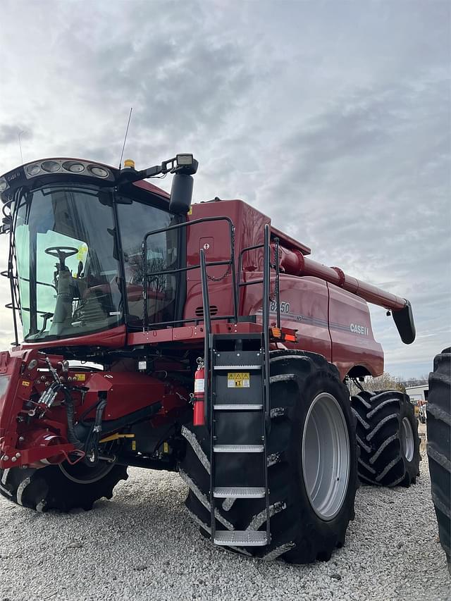 Image of Case IH 8250 equipment image 1