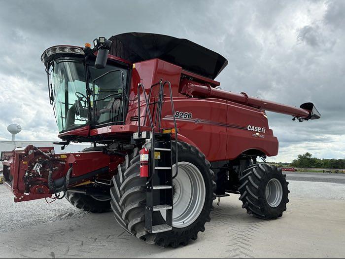 Image of Case IH 8250 Primary image