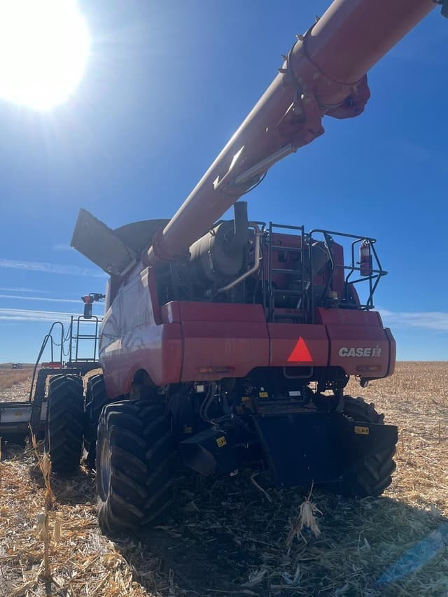 Image of Case IH 8250 equipment image 2