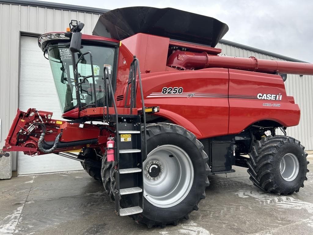 Image of Case IH 8250 Primary image