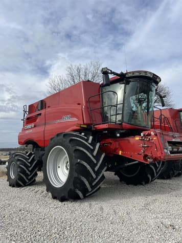 Main image Case IH 8250