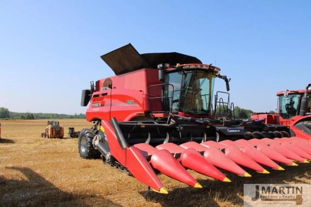 Image of Case IH 8250 equipment image 3