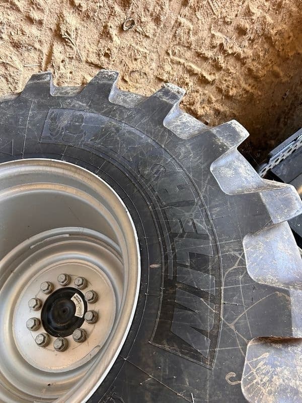 Image of Case IH 8250 equipment image 3