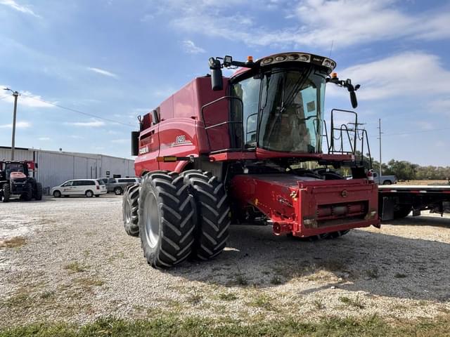 Image of Case IH 8250 equipment image 2