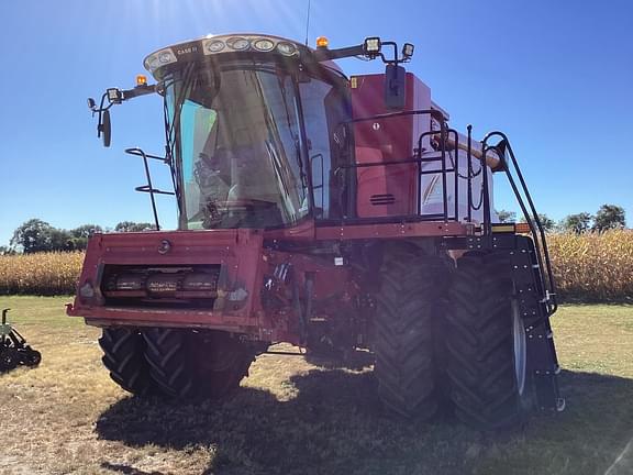 Image of Case IH 8250 equipment image 2