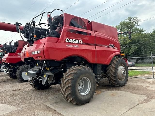 Image of Case IH 8250 equipment image 3