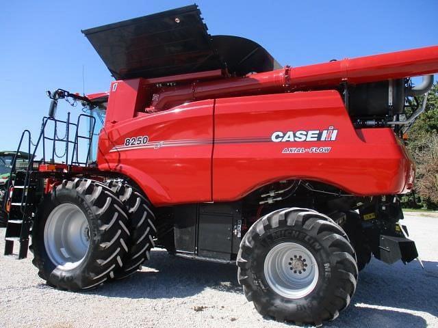 Image of Case IH 8250 equipment image 4