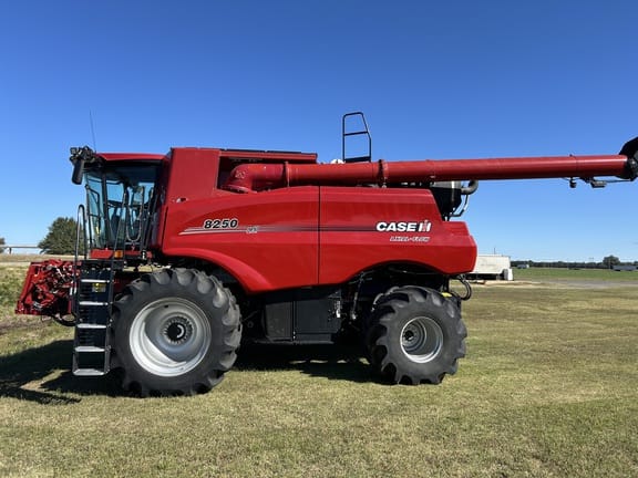2019 Case IH 8250 Equipment Image0