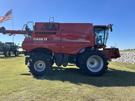 Image of Case IH 8250 equipment image 2