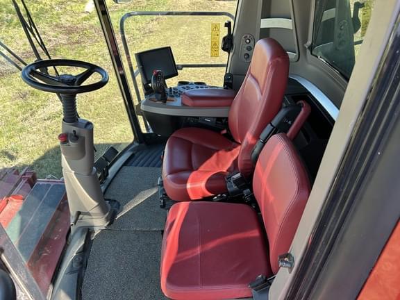 Image of Case IH 8250 equipment image 4