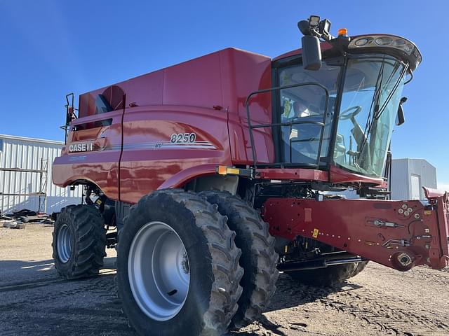 Image of Case IH 8250 equipment image 1