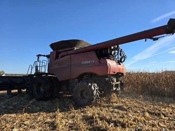 Image of Case IH 8250 equipment image 2
