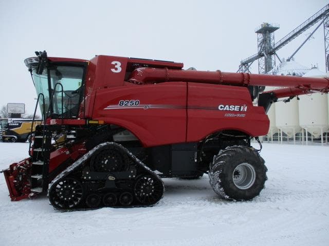 Image of Case IH 8250 equipment image 2