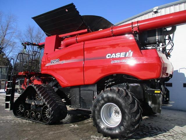 Image of Case IH 8250 equipment image 4