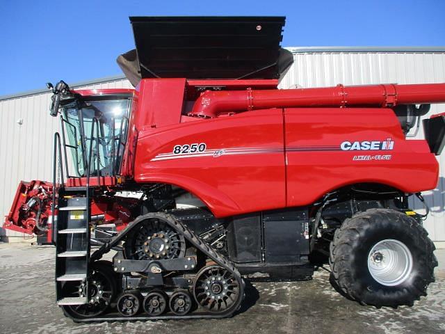 Image of Case IH 8250 equipment image 2