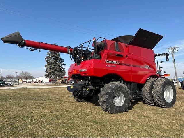 Image of Case IH 8250 equipment image 2