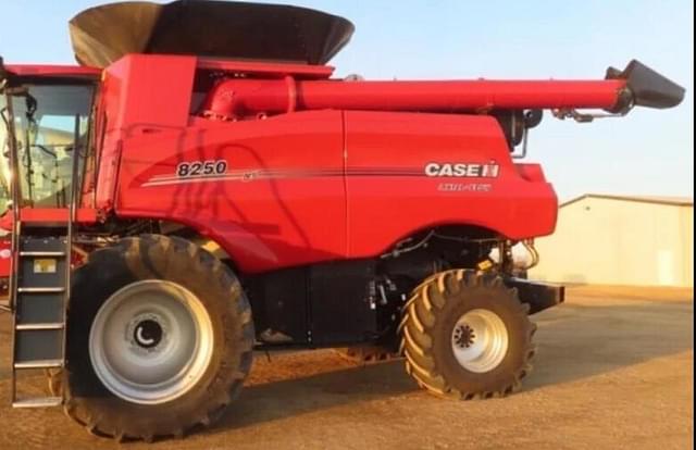 Image of Case IH 8250 equipment image 1