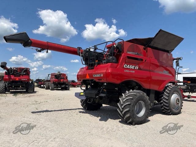 Image of Case IH 8250 equipment image 2