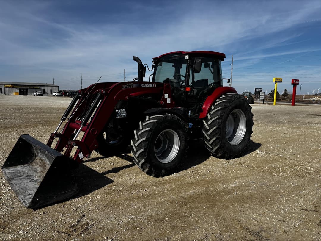 Image of Case IH Farmall 110C Primary image