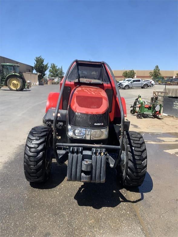 Image of Case IH Farmall 120C equipment image 3