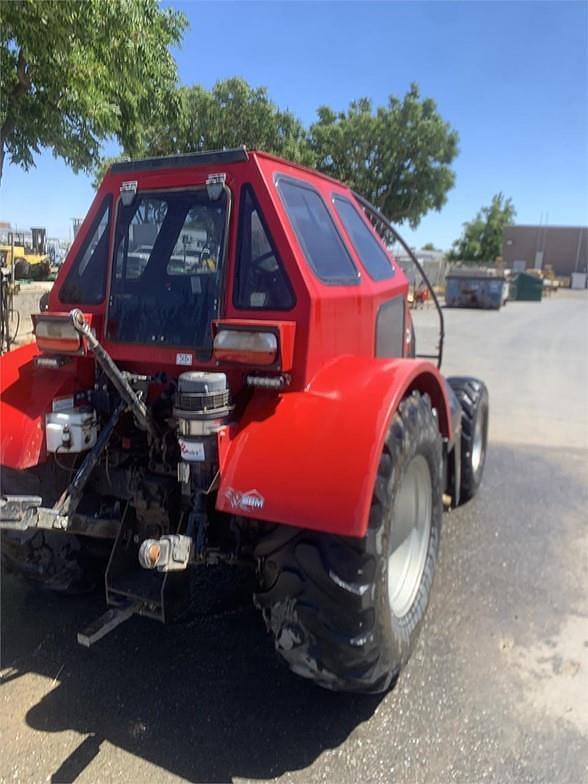 Image of Case IH Farmall 120C equipment image 4