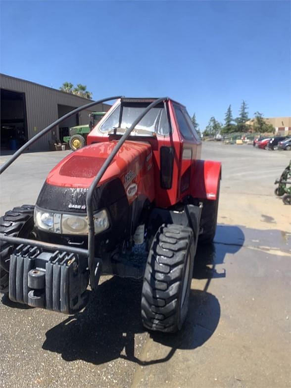 Image of Case IH Farmall 120C equipment image 2