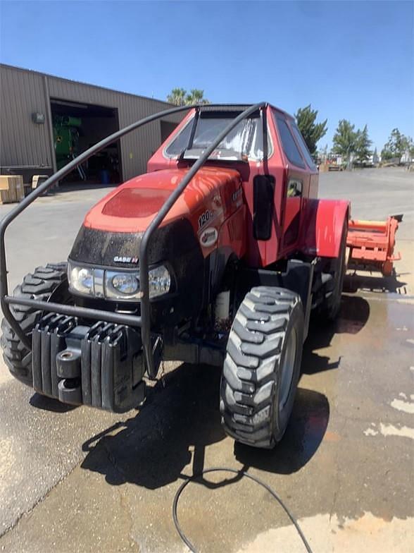 Image of Case IH Farmall 120C equipment image 1