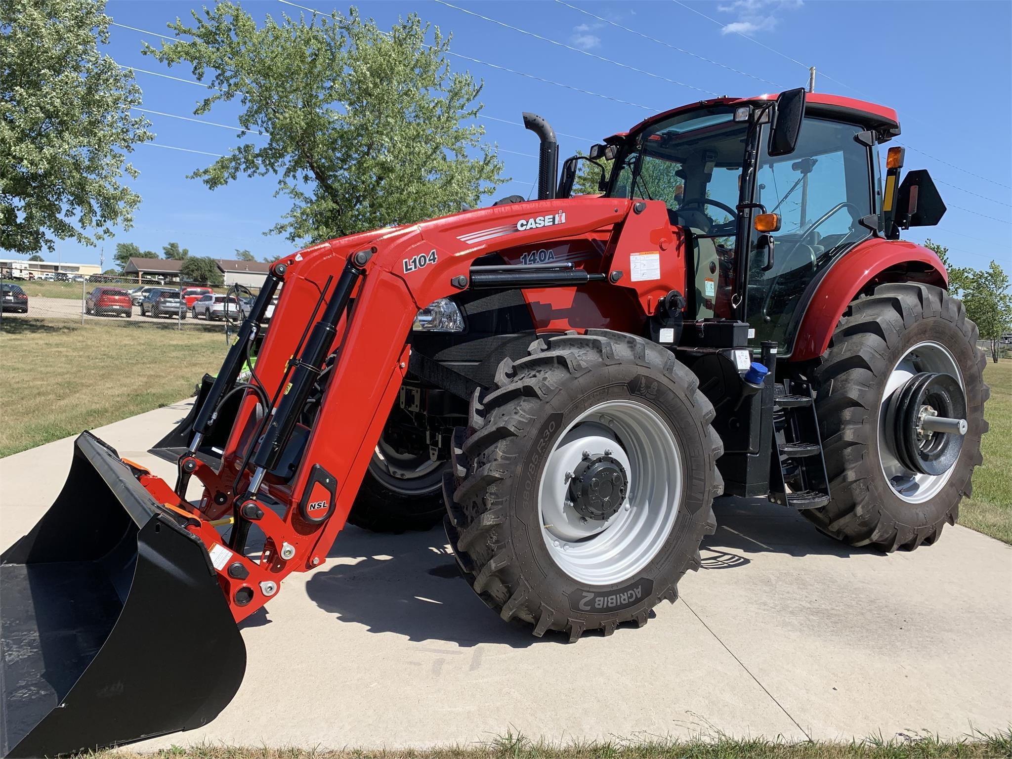 Main image Case IH Farmall 140A