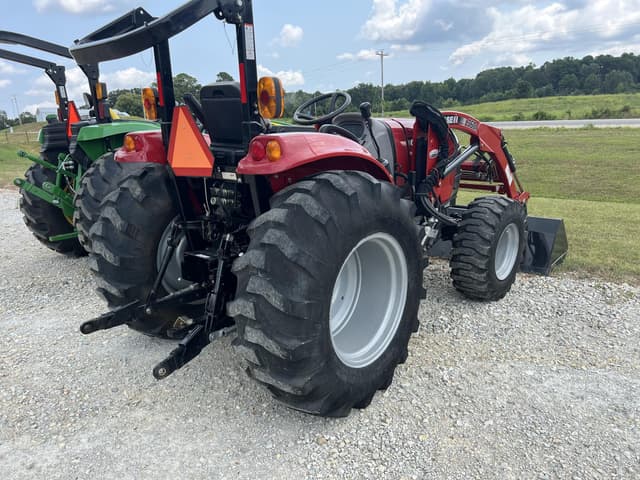 Image of Case IH Farmall 45C equipment image 4