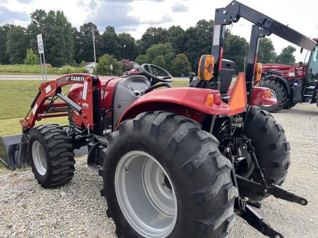 Image of Case IH Farmall 45C equipment image 3