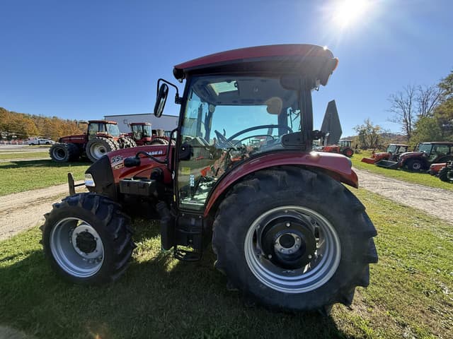 Image of Case IH Farmall 55A equipment image 4