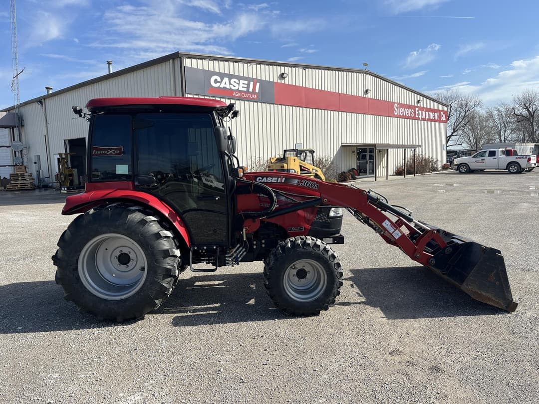 Image of Case IH Farmall 55C Primary image
