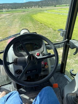 Image of Case IH Farmall 75C equipment image 4