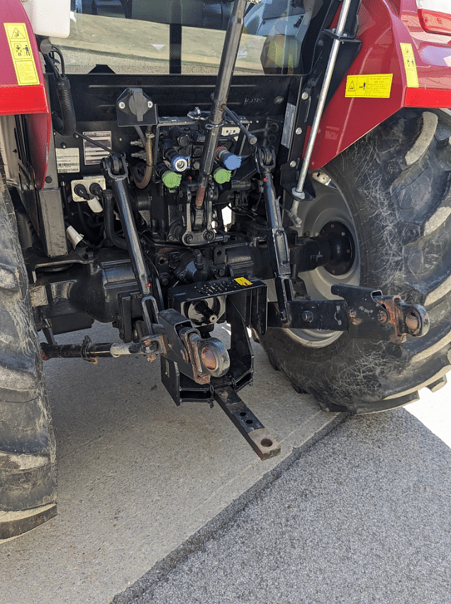 Image of Case IH Farmall 75C equipment image 2