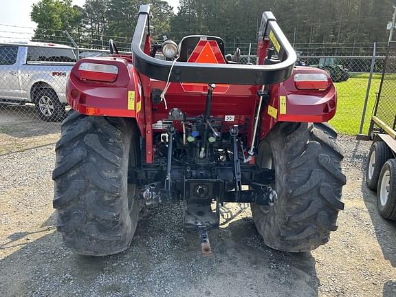 Image of Case IH Farmall 75C equipment image 4