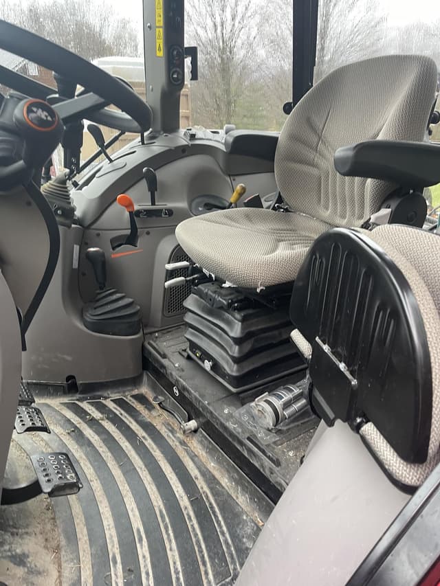 Image of Case IH Farmall 75C equipment image 4