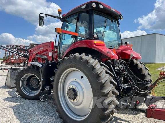 Image of Case IH Magnum 180 equipment image 4