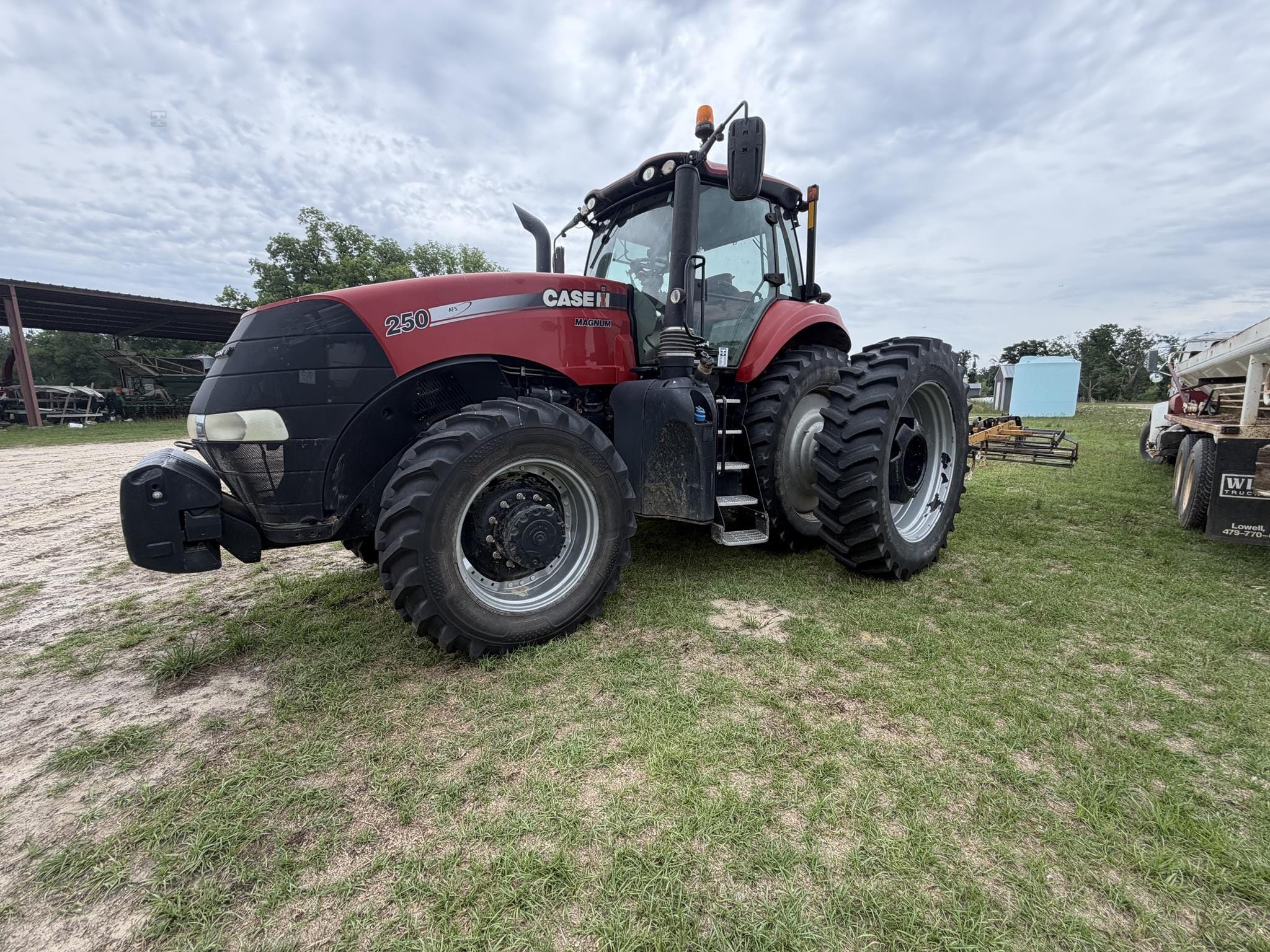 2019 Case IH Magnum 250 Equipment Image0