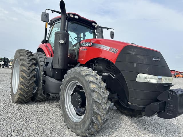 Image of Case IH Magnum 250 equipment image 1