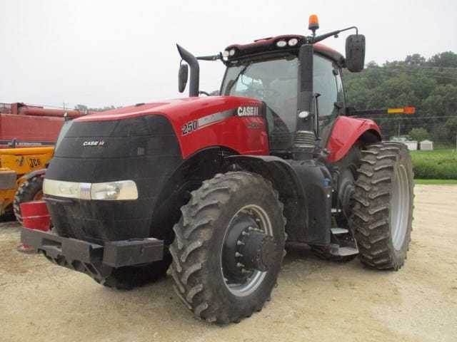 2019 Case IH Magnum 250 Equipment Image0
