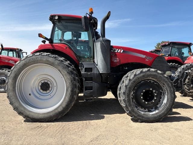 Image of Case IH Magnum 250 equipment image 1