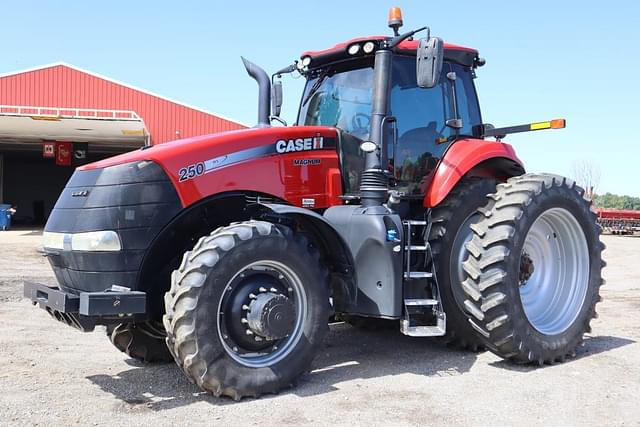 Image of Case IH Magnum 250 equipment image 1