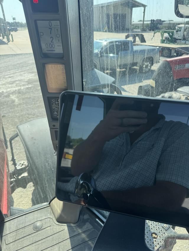 Image of Case IH Magnum 280 equipment image 4