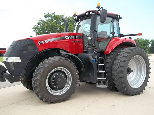 Image of Case IH Magnum 280 equipment image 3