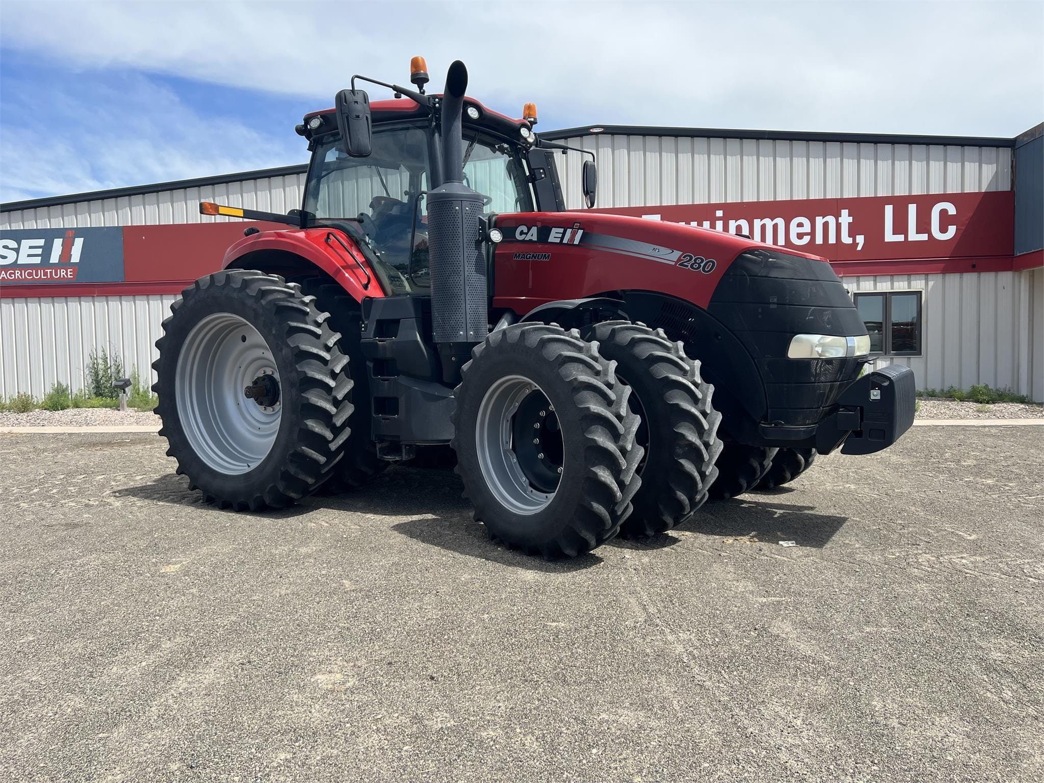 2019 Case IH Magnum 280 Equipment Image0