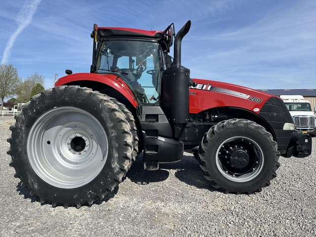 Image of Case IH Magnum 280 equipment image 3
