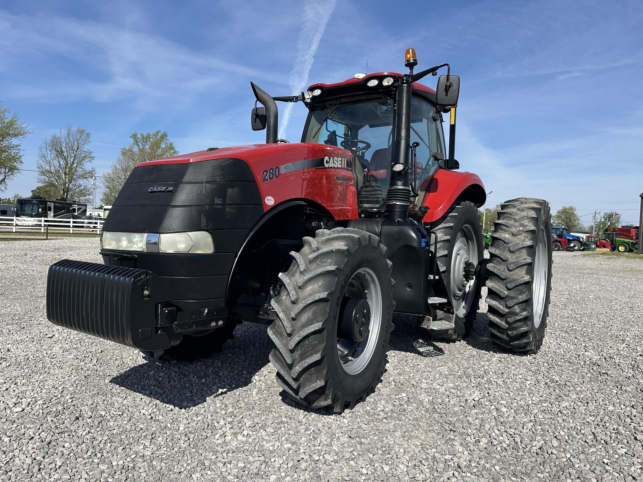 2019 Case IH Magnum 280 Equipment Image0
