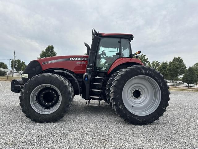 Image of Case IH Magnum 280 equipment image 2