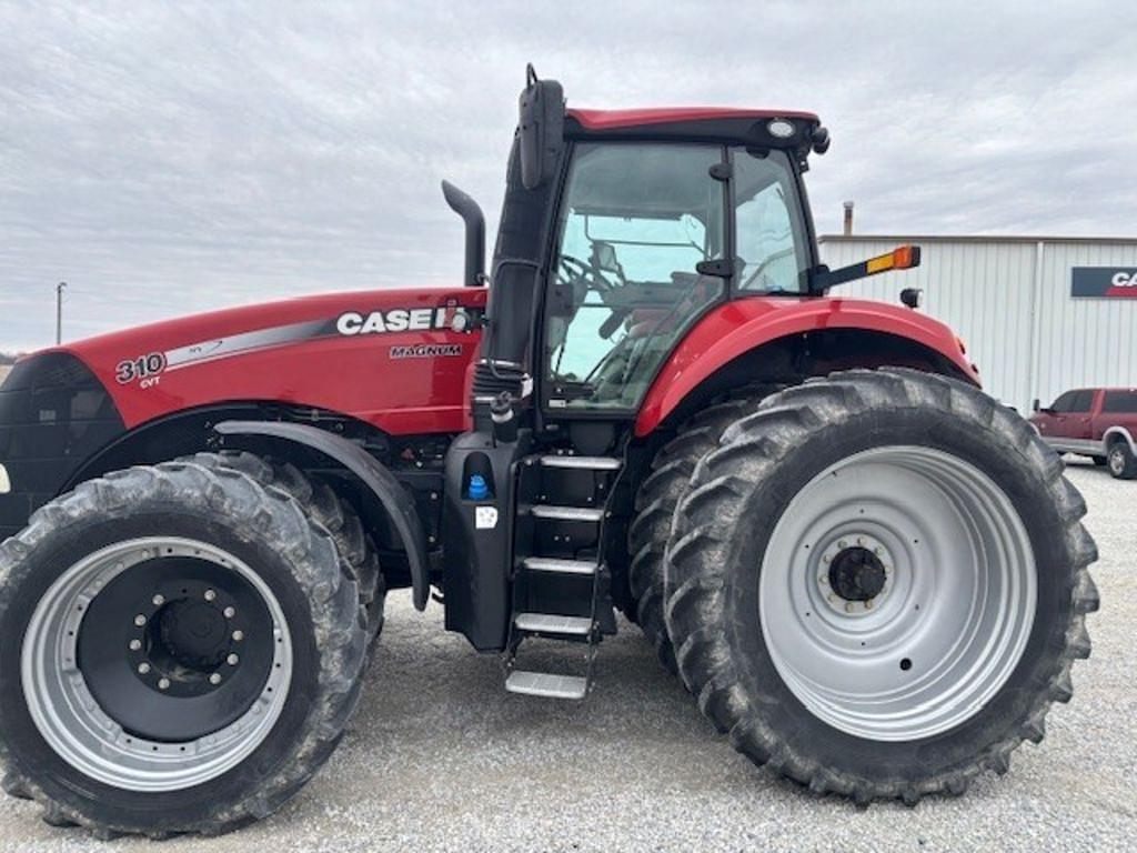 Image of Case IH Magnum 310 Primary image