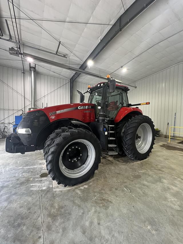 Image of Case IH Magnum 310 equipment image 3